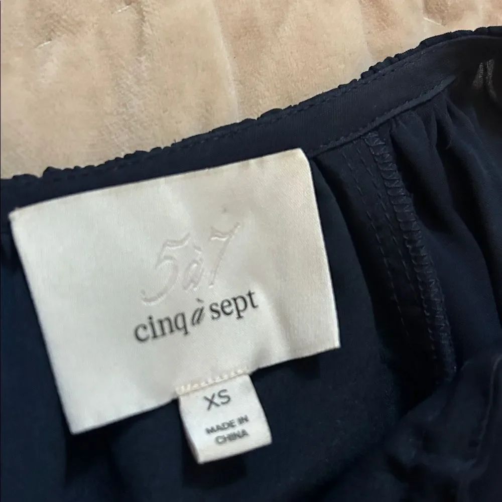 Cinq à Sept silk Daria Split Neck Blue Blouse with Pink Embroidery extra small - Picture 4 of 10